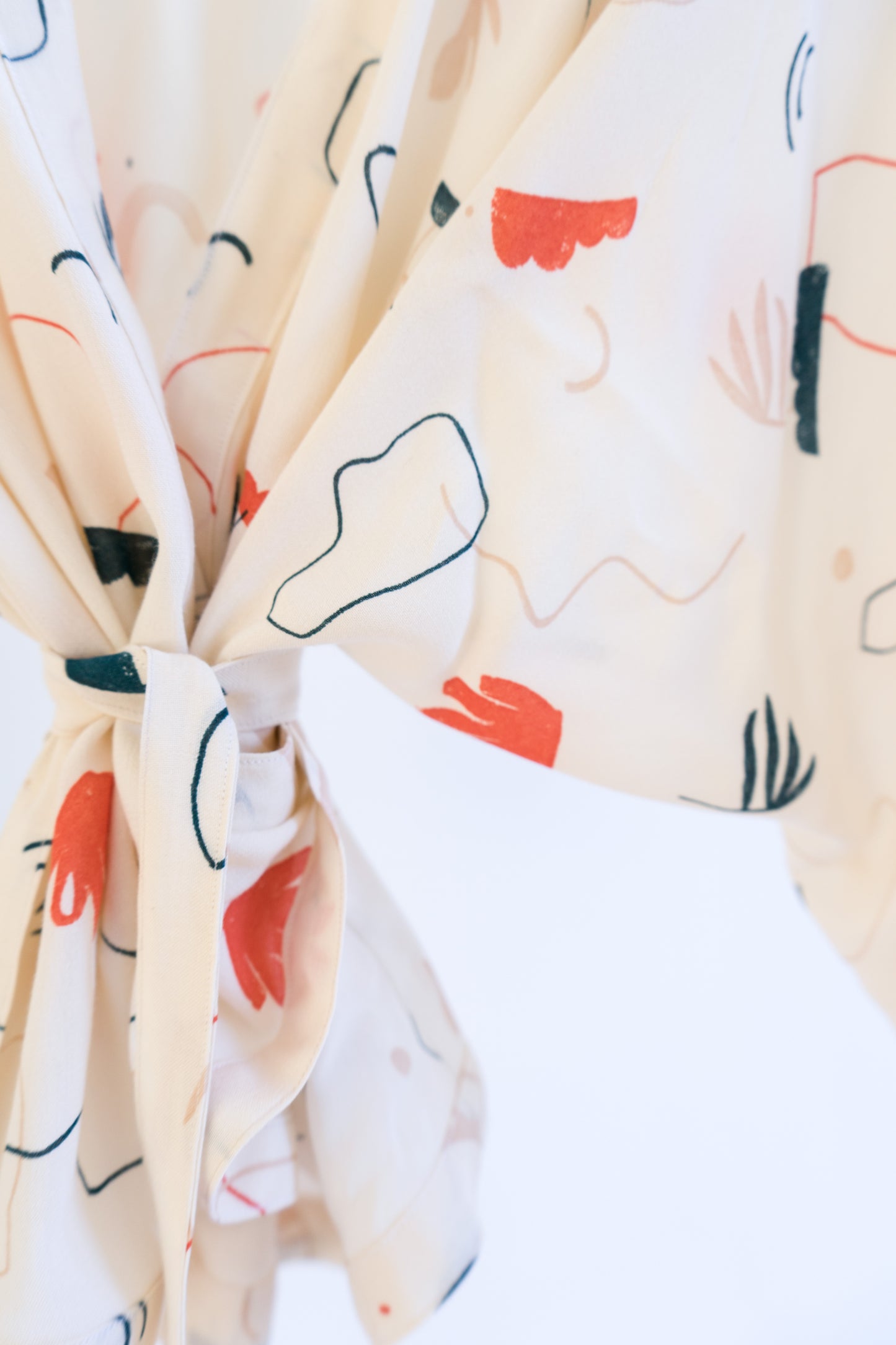 Akyratop - sandstorm off white